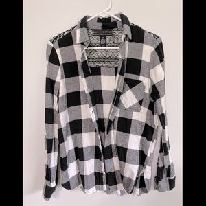 Black & White Flannel (Women’s)